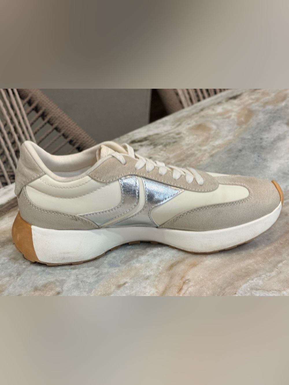 Women’s STEVE MADDEN Kendrix taupe & silver athletic jogger sneakers- Size 8 - Picture 7 of 11